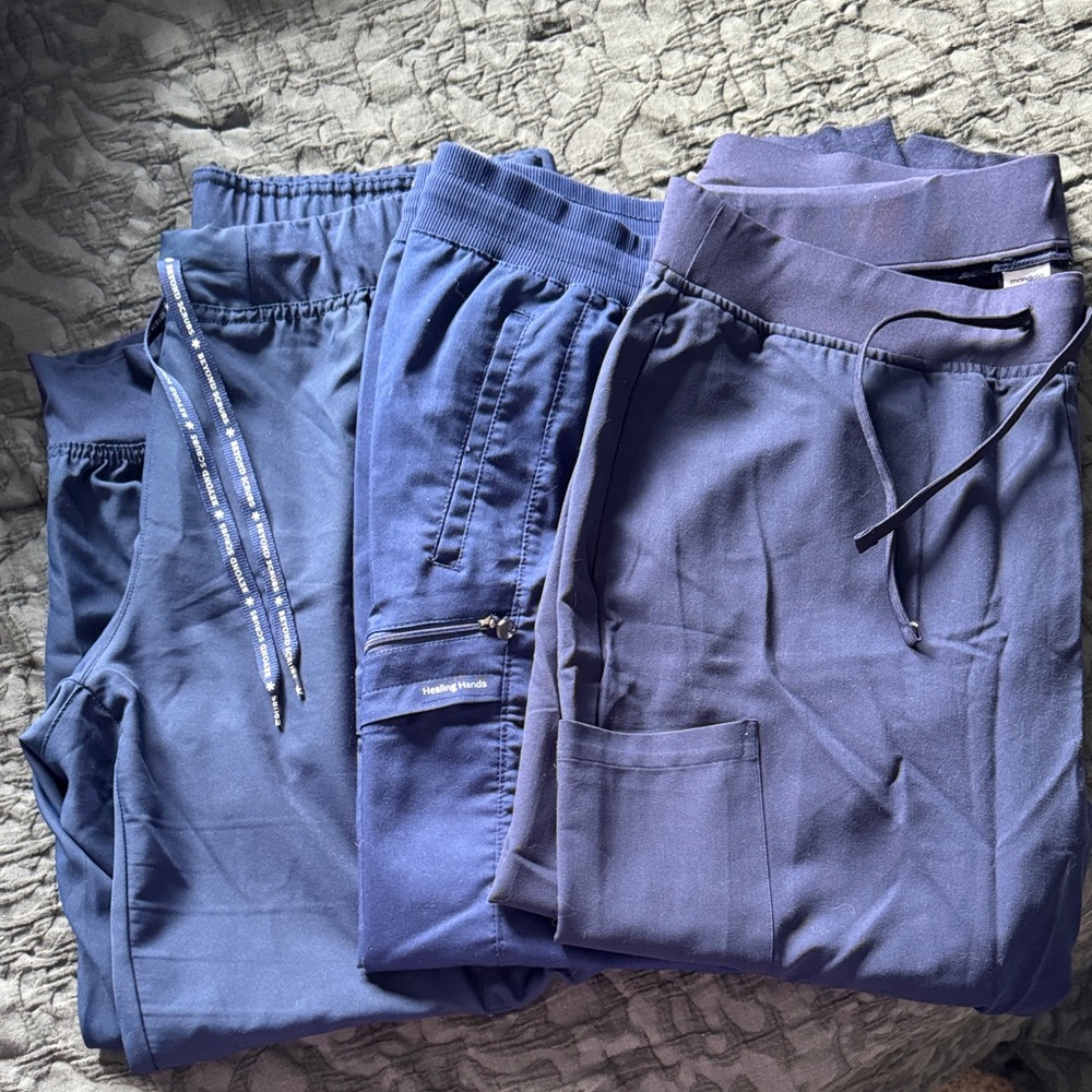 Scrubs- 3 Pair Navy Jogger Scrub Bottoms . XL Petite